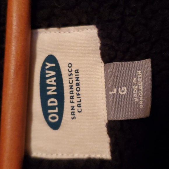 Old navy hoodie - Picture 2 of 3